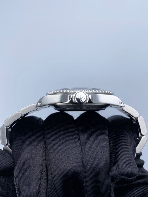 Rolex Submariner 14060M Image 6